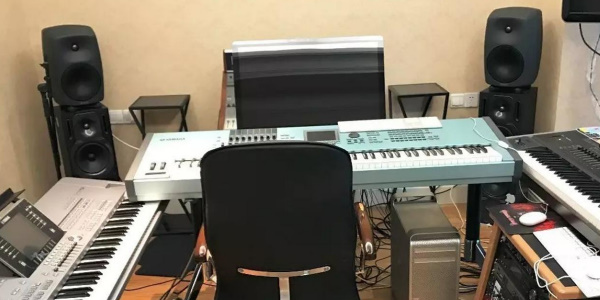 苏州姜兴龙个人工作室