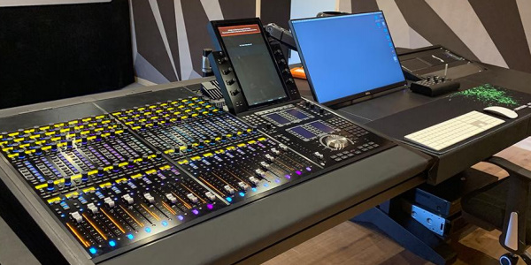 文山州电视台混录棚